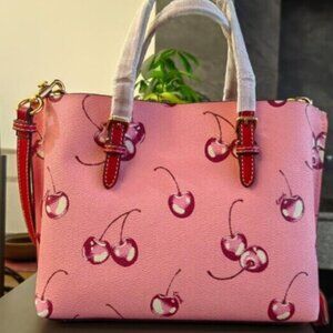 💟💕With Cherry Print  Coach Mollie Tote Bag 25   💟💕